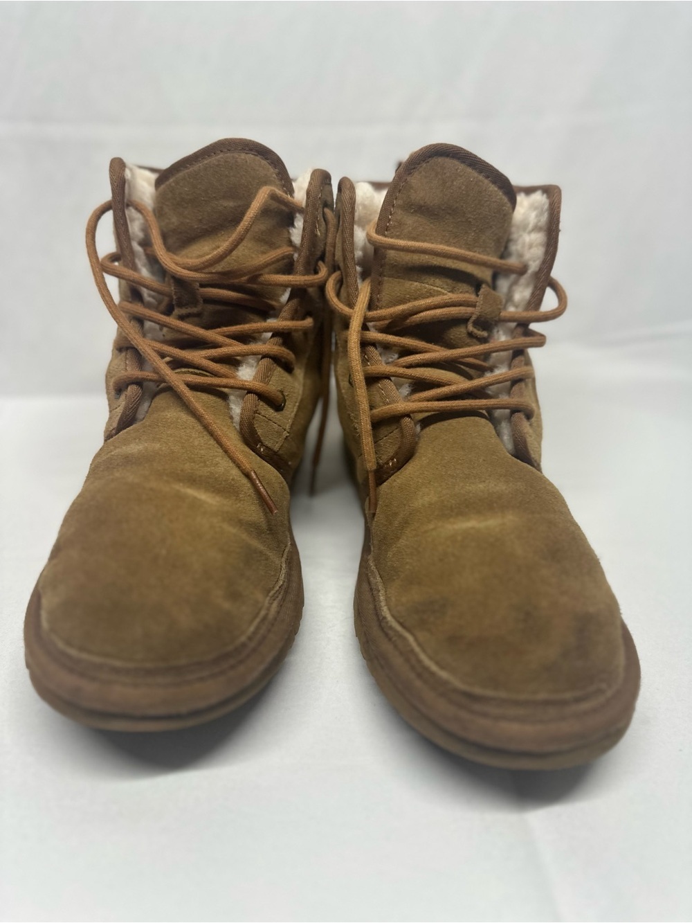UGG Neumel Hi lace up Winter boots Sz: M8 W9.5 chestnut suede shearling lining.